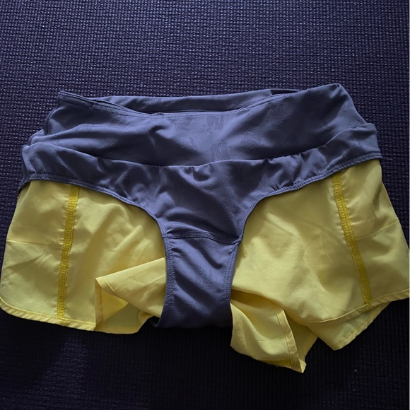 Rabbit Run “Mountain Climbers” Trail Pocket Race Shorts in Golden Kiwi Yellow - Picture 14 of 16